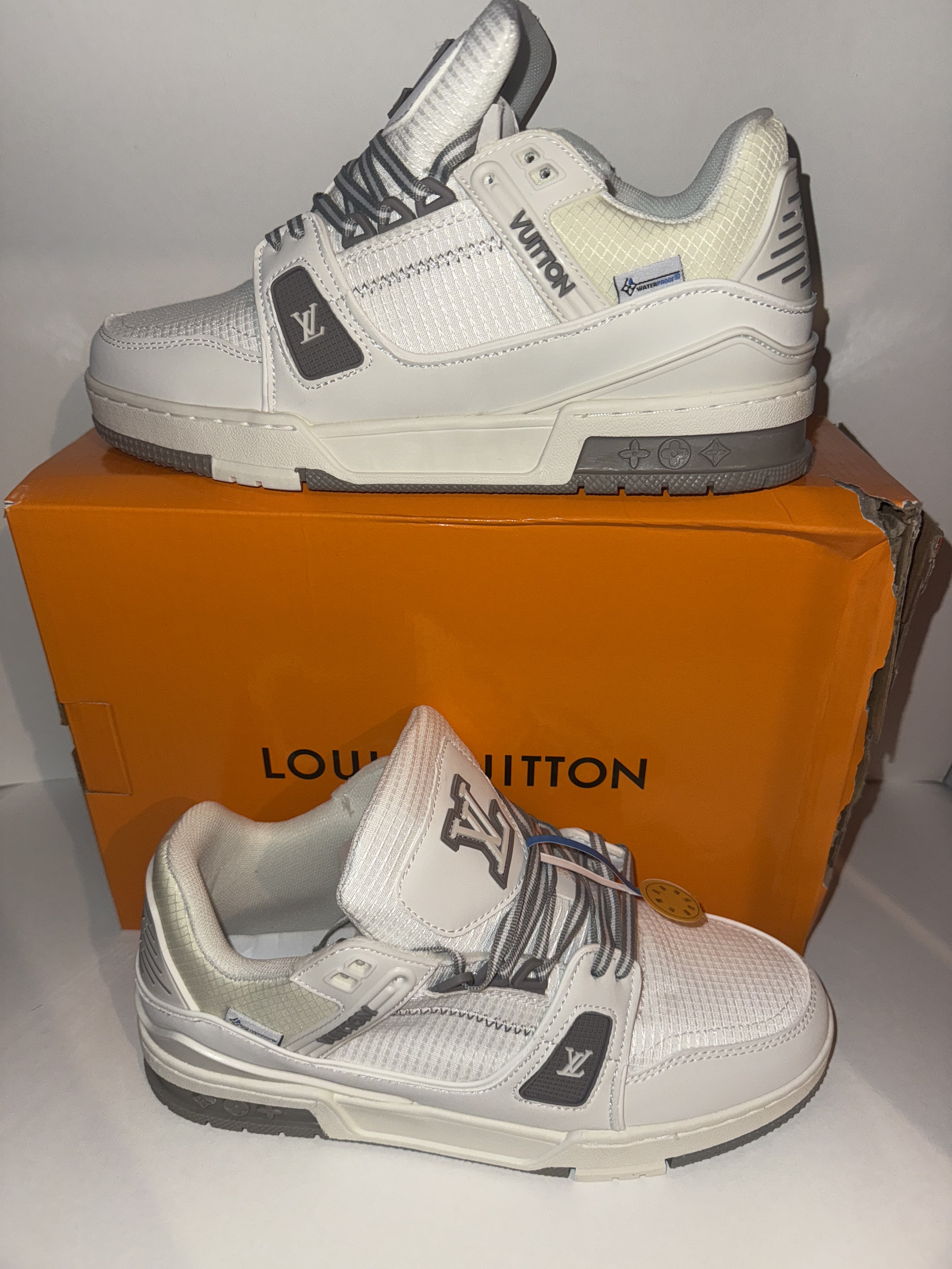 LOUIS VUITT0N TRAINER