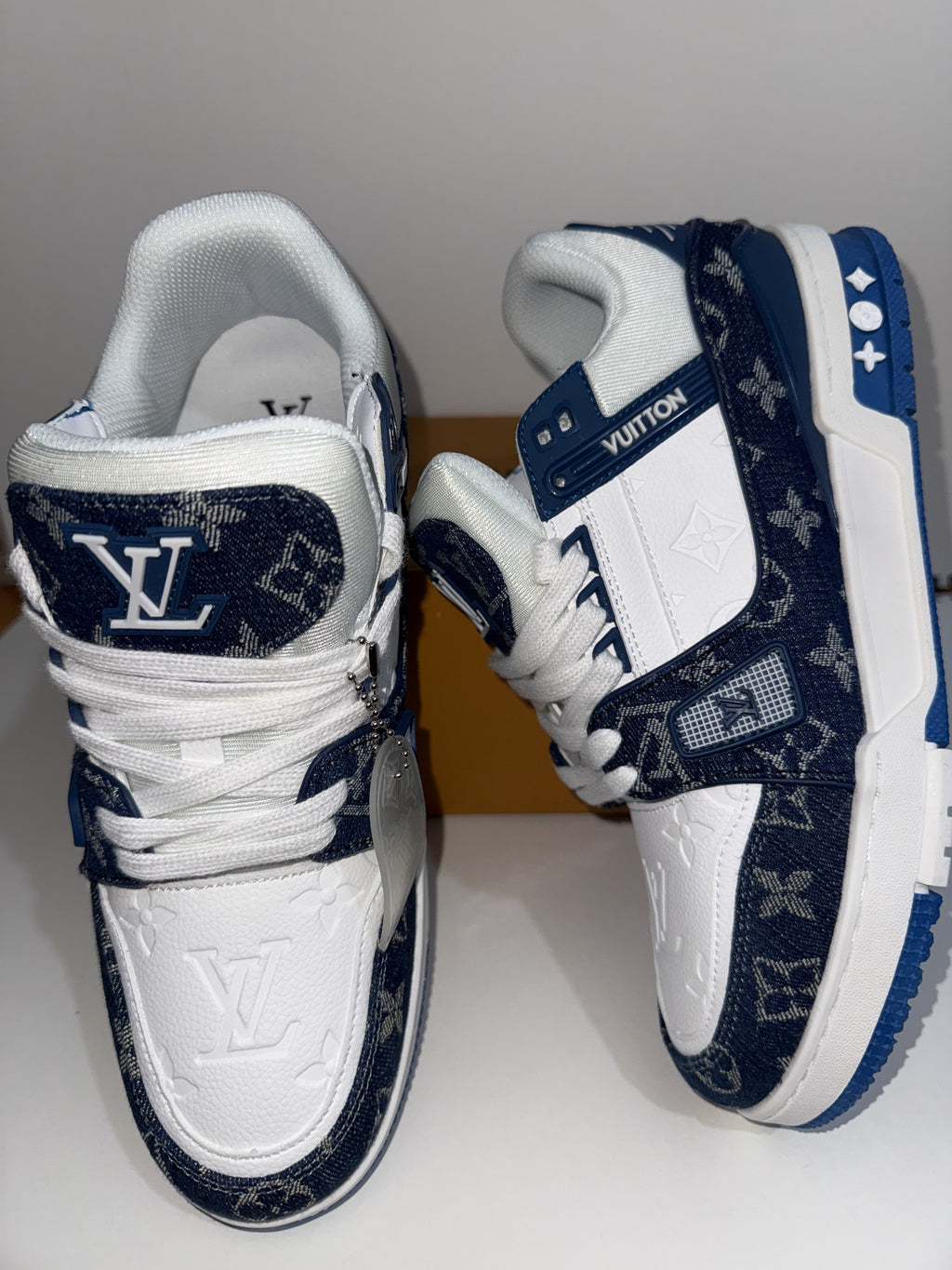 LOUIS VUITT0N TRAINER