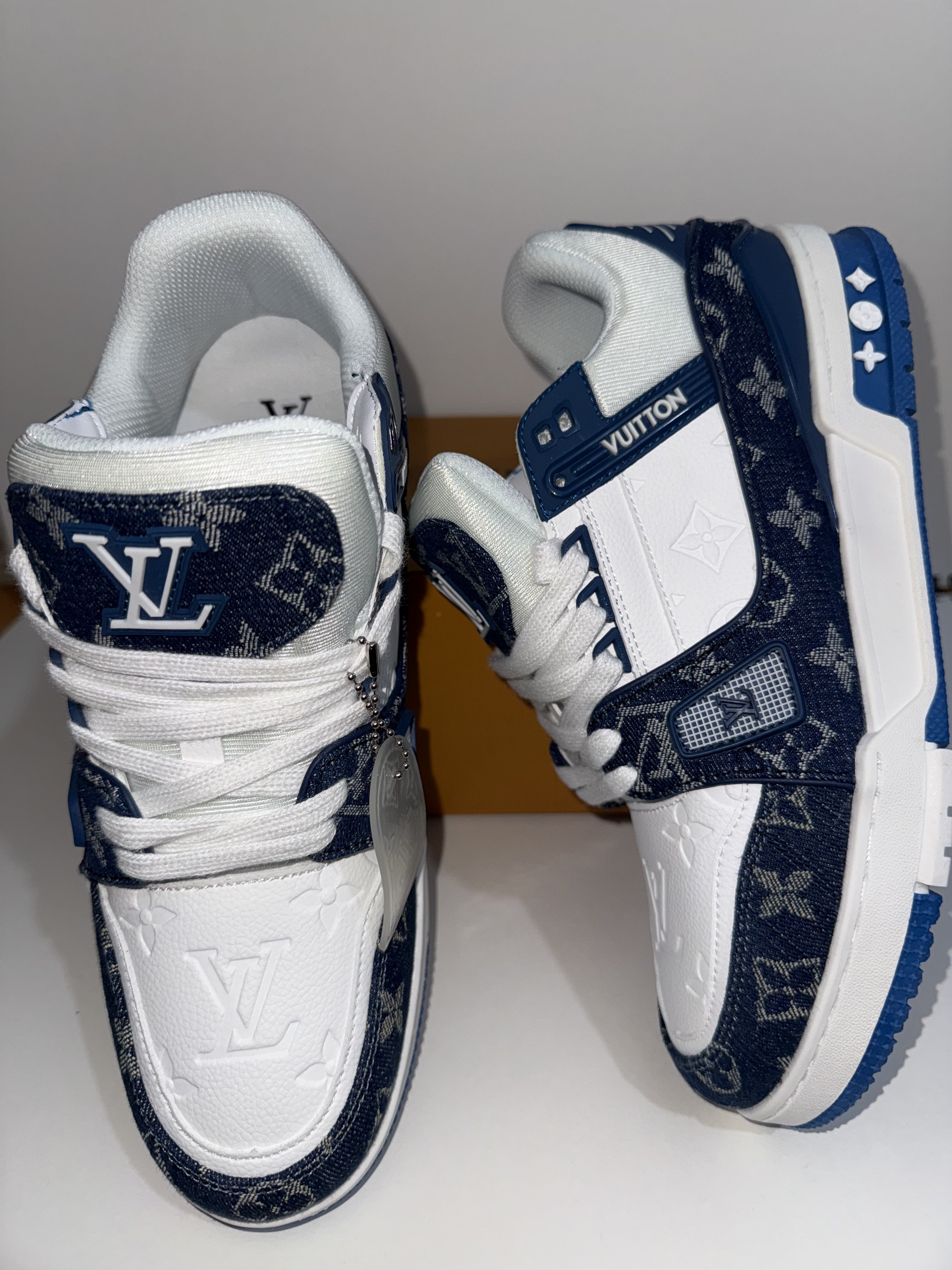 LOUIS VUITT0N TRAINER